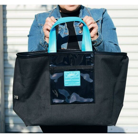 Marc by Marc Jacobs Liquid Travel Reversible Tote Black Blue - Picture 5 of 6